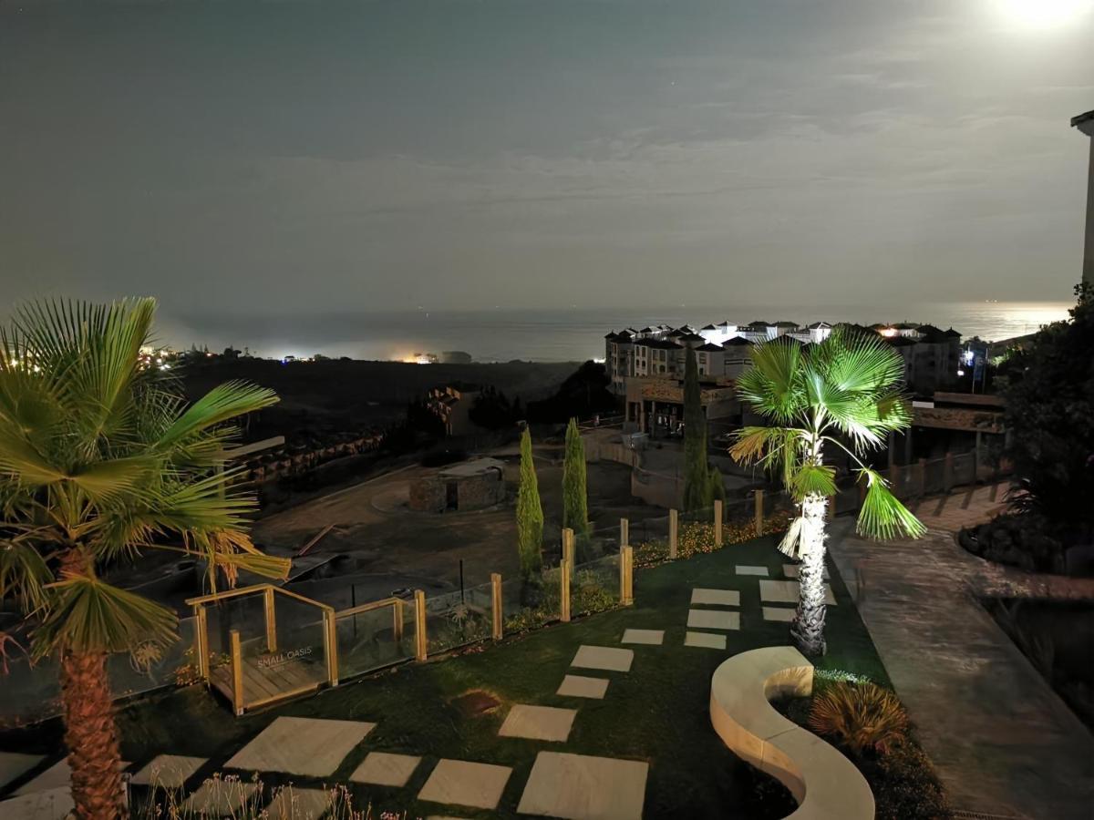 Seaside Serenity - Stylish Apartment With Spectacular Views マニルバ エクステリア 写真