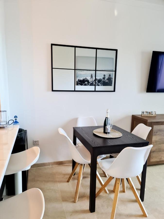 Seaside Serenity - Stylish Apartment With Spectacular Views マニルバ エクステリア 写真