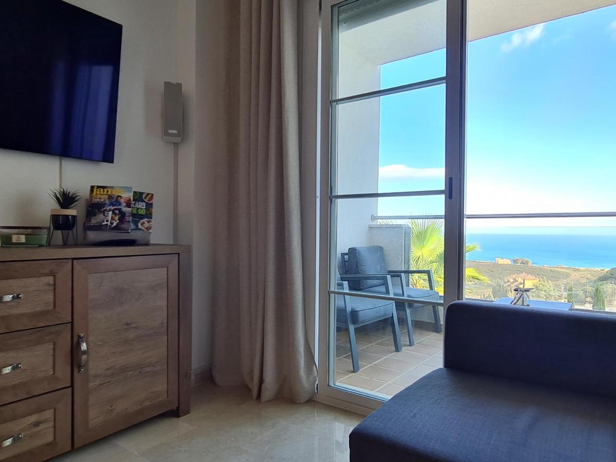 Seaside Serenity - Stylish Apartment With Spectacular Views マニルバ エクステリア 写真